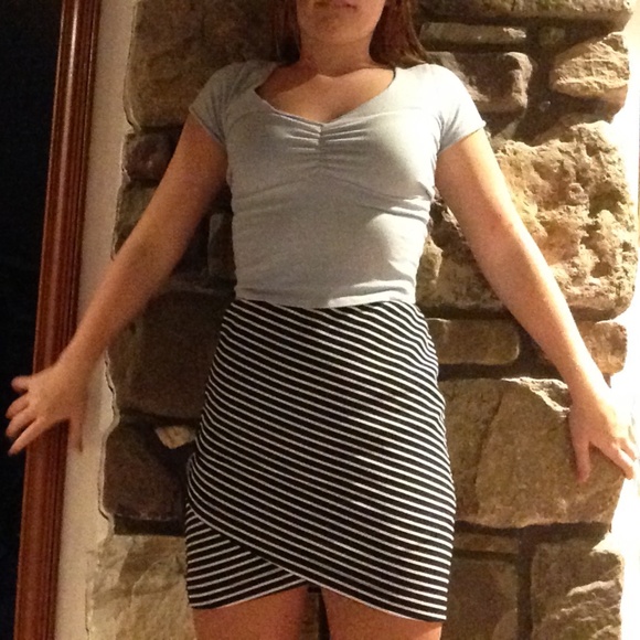 WHITE+BLACK striped skirt - Picture 3 of 3